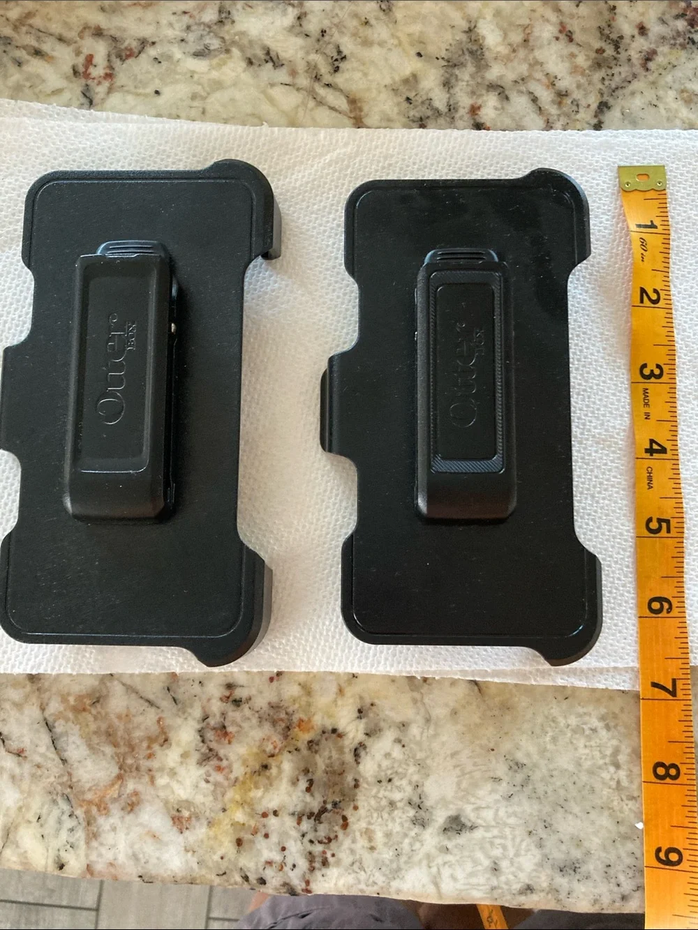 Otterbox Universal Black Plastic Phone Mount Bracket - Set of 2